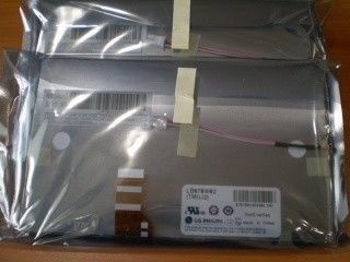 TFT 7,0" LB070W02-TMJ2 220 cd/m2 (typisch) 65/65/45/55 (typisch)
