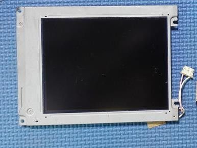5.7“	LCM	320×240RGB 	180cd/m ²   LM057QC1T01R	Scherpe TFT LCD-Vertoning